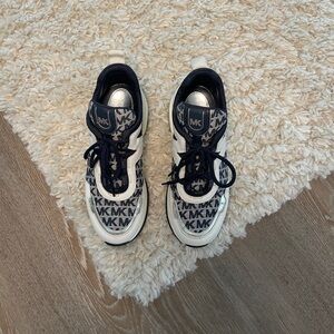 Michael Kors Olympia Monogram Sneakers. Women’s size 7